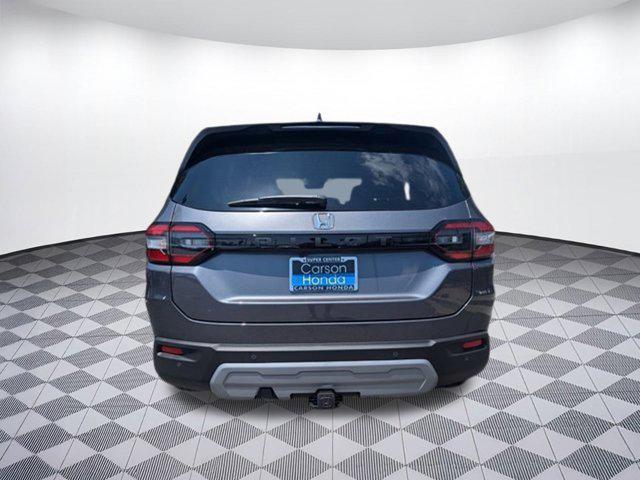 new 2025 Honda Pilot car, priced at $47,562