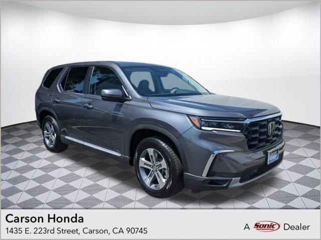 new 2025 Honda Pilot car, priced at $47,562