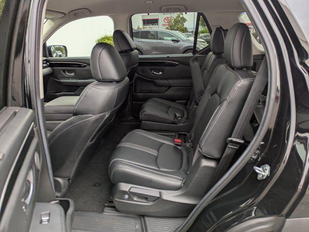 used 2024 Honda Pilot car, priced at $38,996
