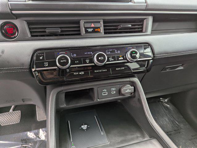 used 2024 Honda Pilot car, priced at $41,999