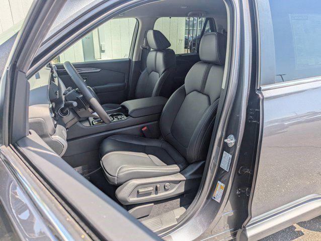 new 2025 Honda Pilot car, priced at $43,991
