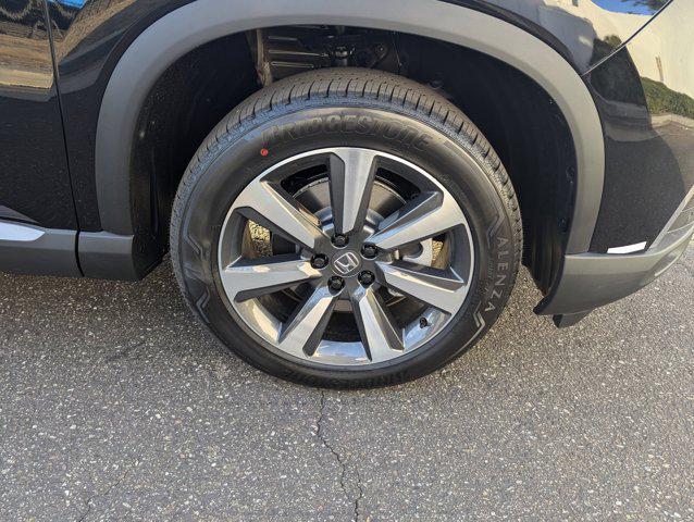 new 2025 Honda Pilot car, priced at $47,313