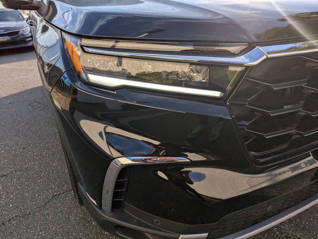 new 2025 Honda Pilot car, priced at $47,313