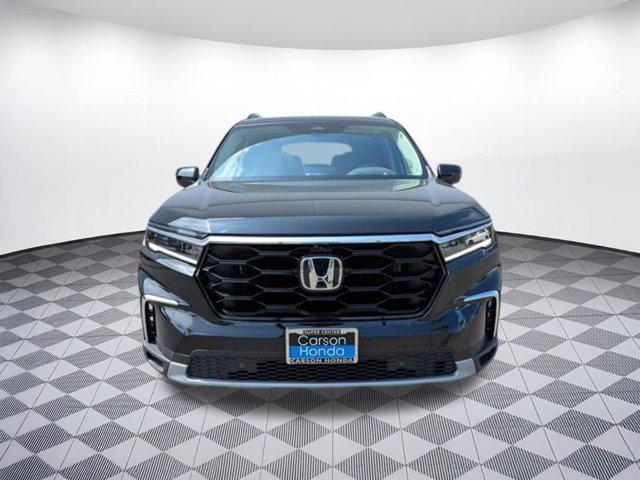 new 2025 Honda Pilot car, priced at $48,361