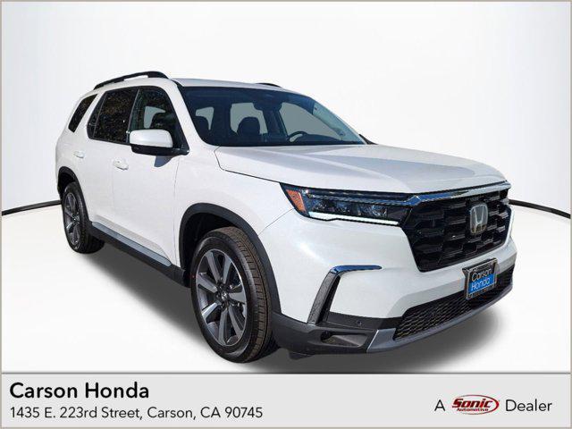 new 2025 Honda Pilot car, priced at $49,350