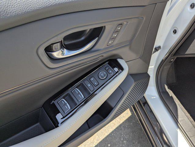 new 2025 Honda Accord Hybrid car, priced at $38,421