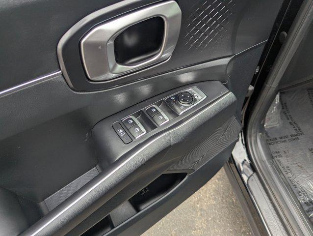 used 2024 Kia Sorento car, priced at $31,999