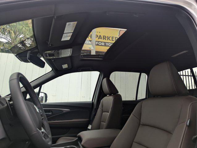 new 2025 Honda Ridgeline car, priced at $44,417