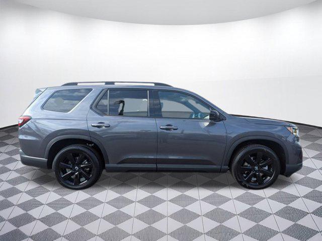 new 2025 Honda Pilot car, priced at $54,591
