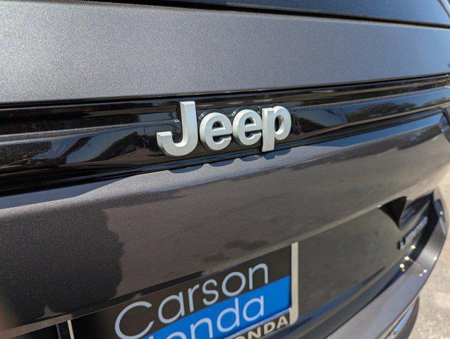 used 2024 Jeep Grand Cherokee car, priced at $38,497