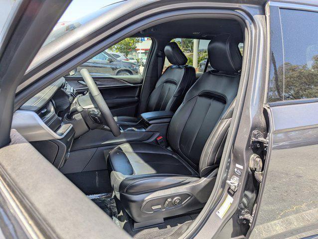 used 2024 Jeep Grand Cherokee car, priced at $36,396