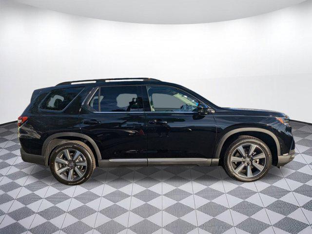 new 2025 Honda Pilot car, priced at $45,781