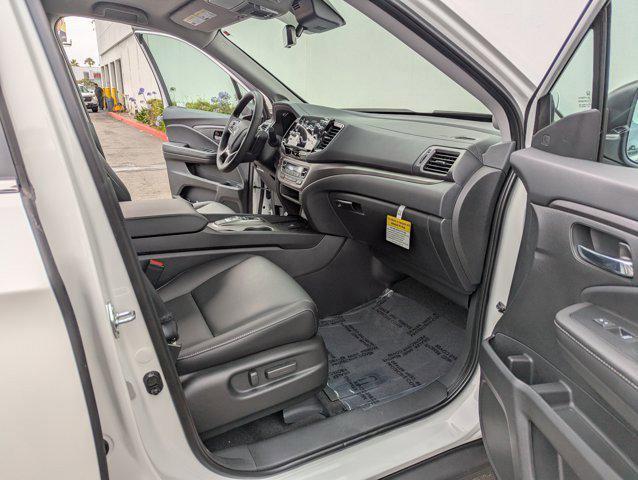 new 2025 Honda Ridgeline car, priced at $42,811