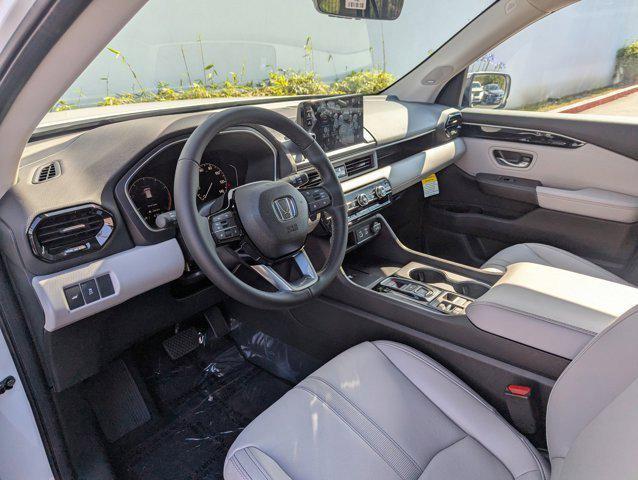 new 2025 Honda Pilot car, priced at $52,561