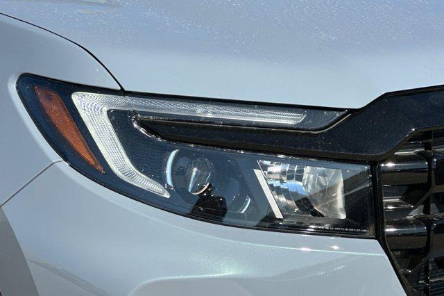 new 2025 Honda Ridgeline car, priced at $48,991