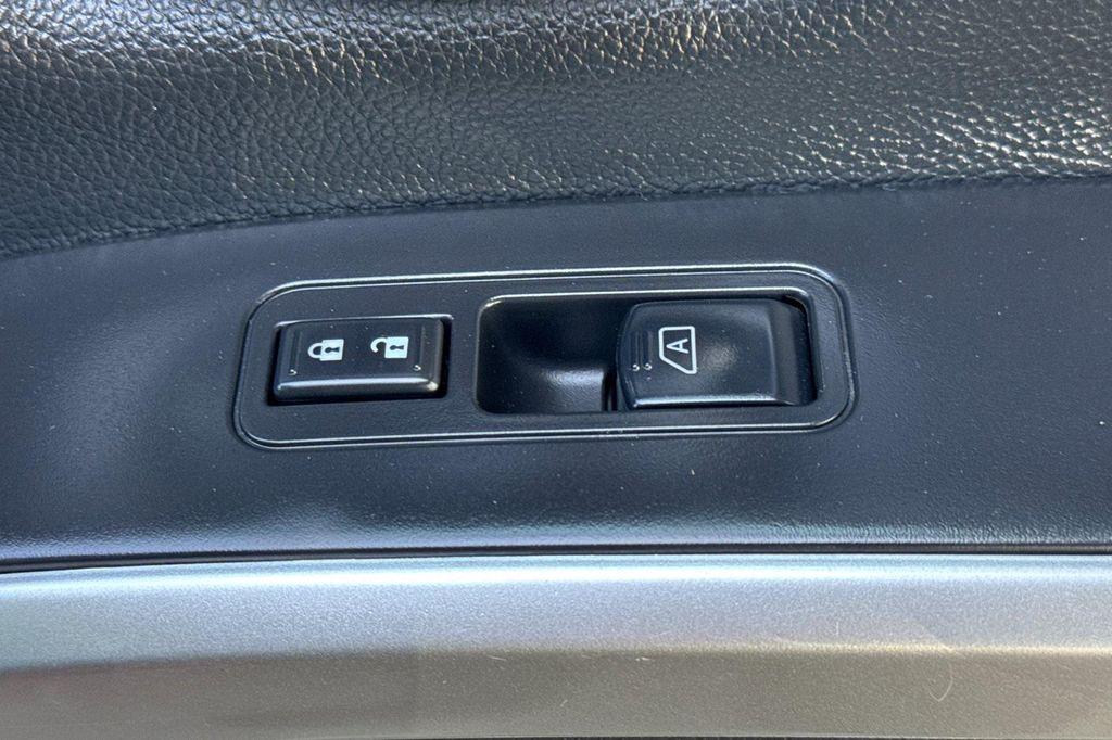 used 2022 Nissan Titan car, priced at $33,900