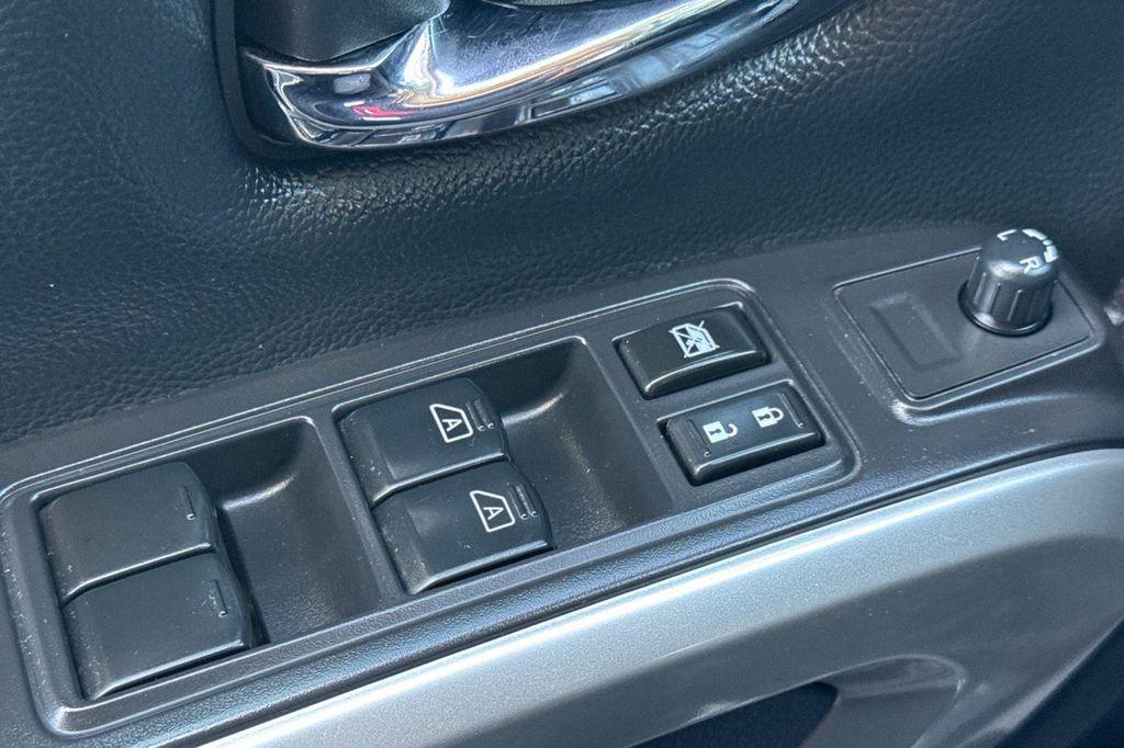 used 2022 Nissan Titan car, priced at $33,900