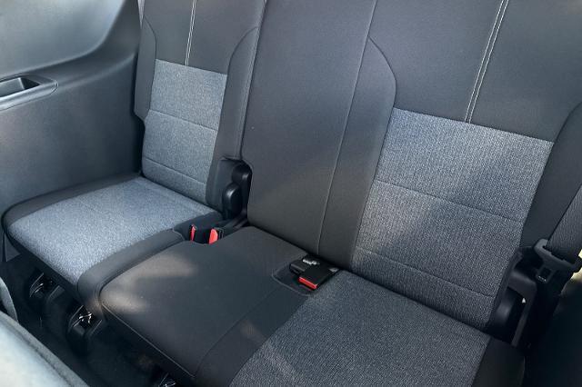 new 2025 GMC Acadia car, priced at $45,140