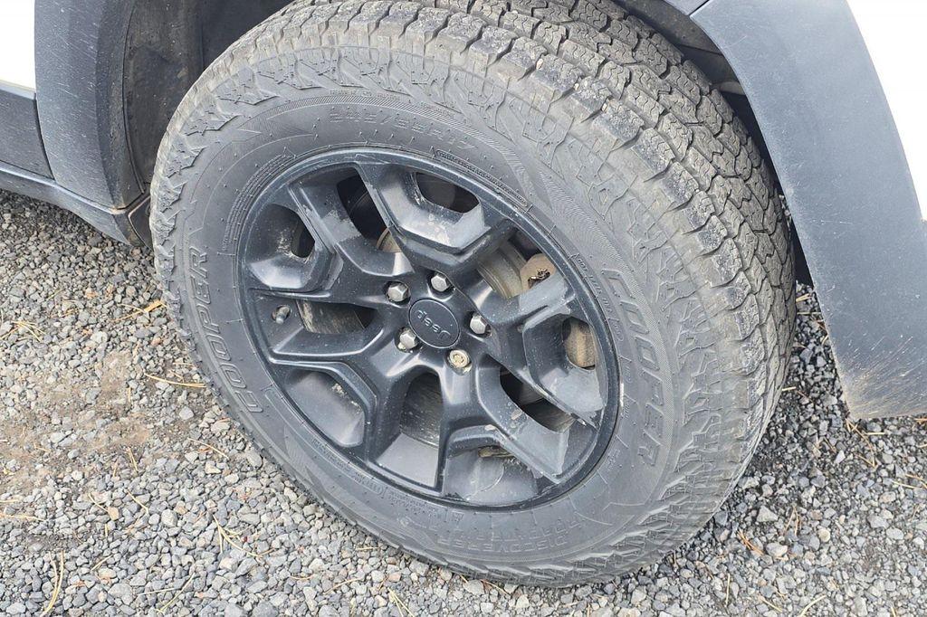 used 2019 Jeep Cherokee car, priced at $17,900