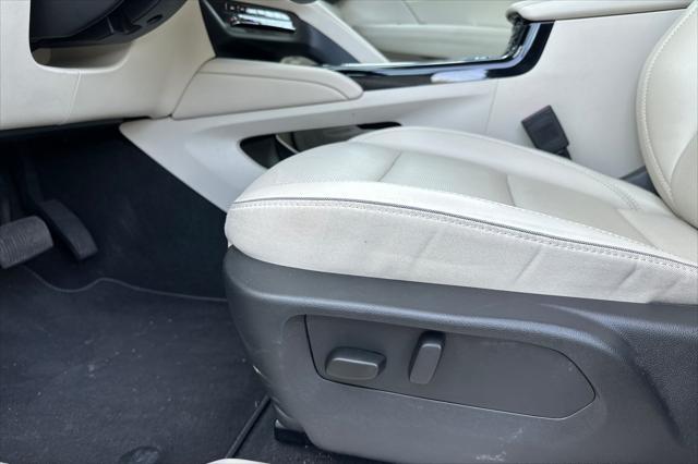 used 2023 Buick Envision car, priced at $24,900