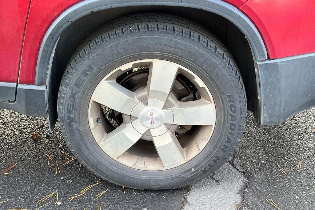 used 2012 GMC Acadia car, priced at $10,500