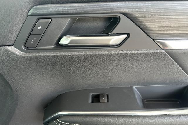 new 2025 GMC Acadia car, priced at $51,535
