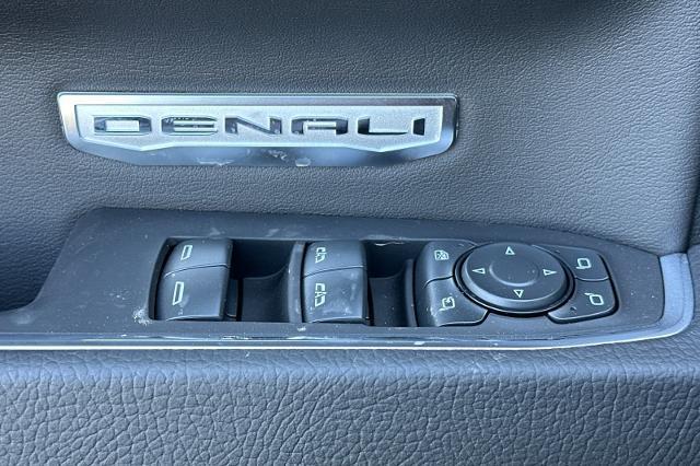 new 2025 GMC Sierra 1500 car, priced at $78,275
