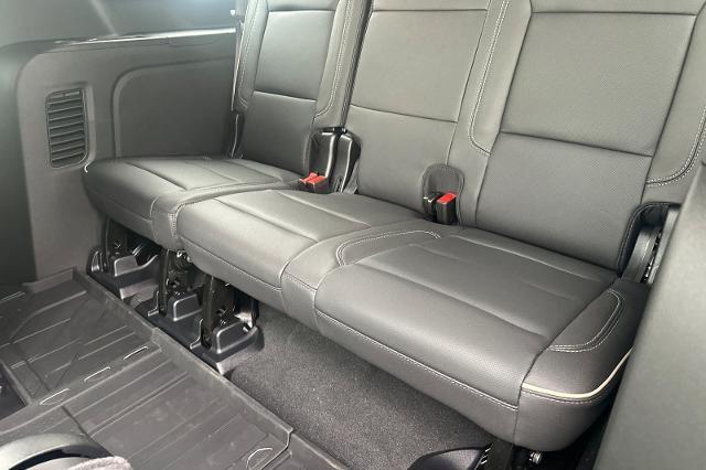 new 2025 Chevrolet Suburban car, priced at $82,290