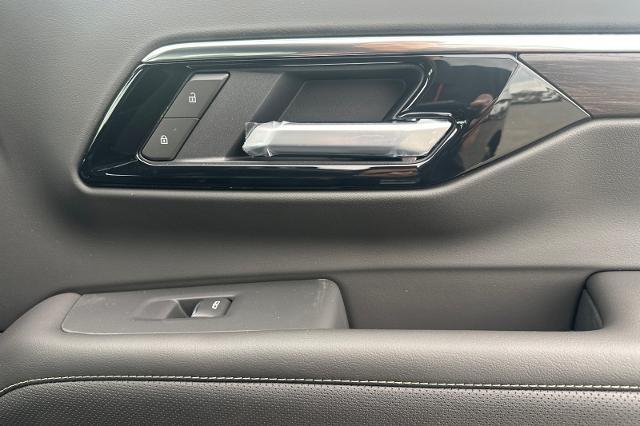 new 2025 Chevrolet Suburban car, priced at $82,290