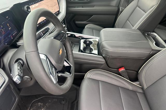 new 2025 Chevrolet Suburban car, priced at $82,290