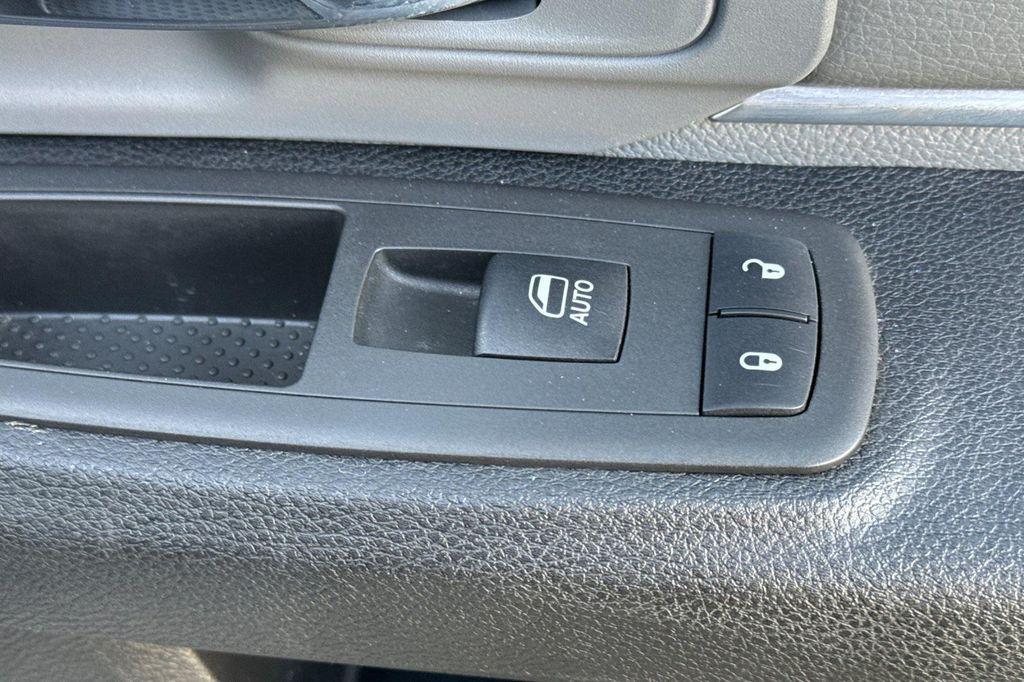 used 2022 Ram 1500 Classic car, priced at $26,900