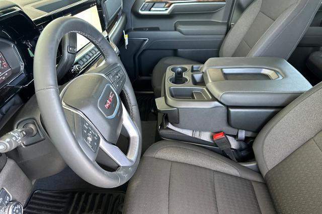 new 2025 GMC Sierra 1500 car, priced at $53,390