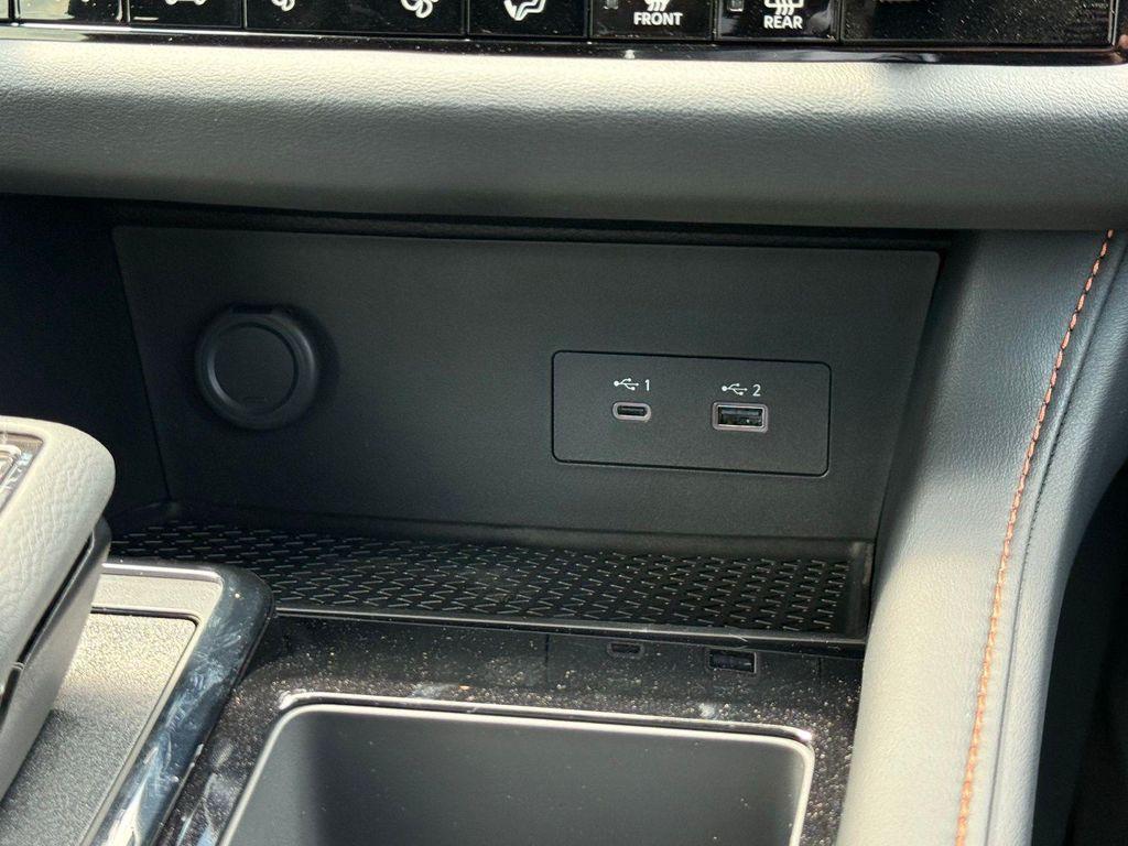 new 2025 Nissan Pathfinder car, priced at $38,500