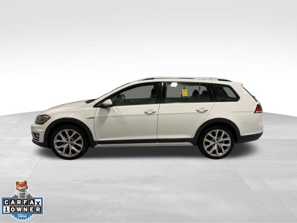 used 2018 Volkswagen Golf Alltrack car, priced at $23,874