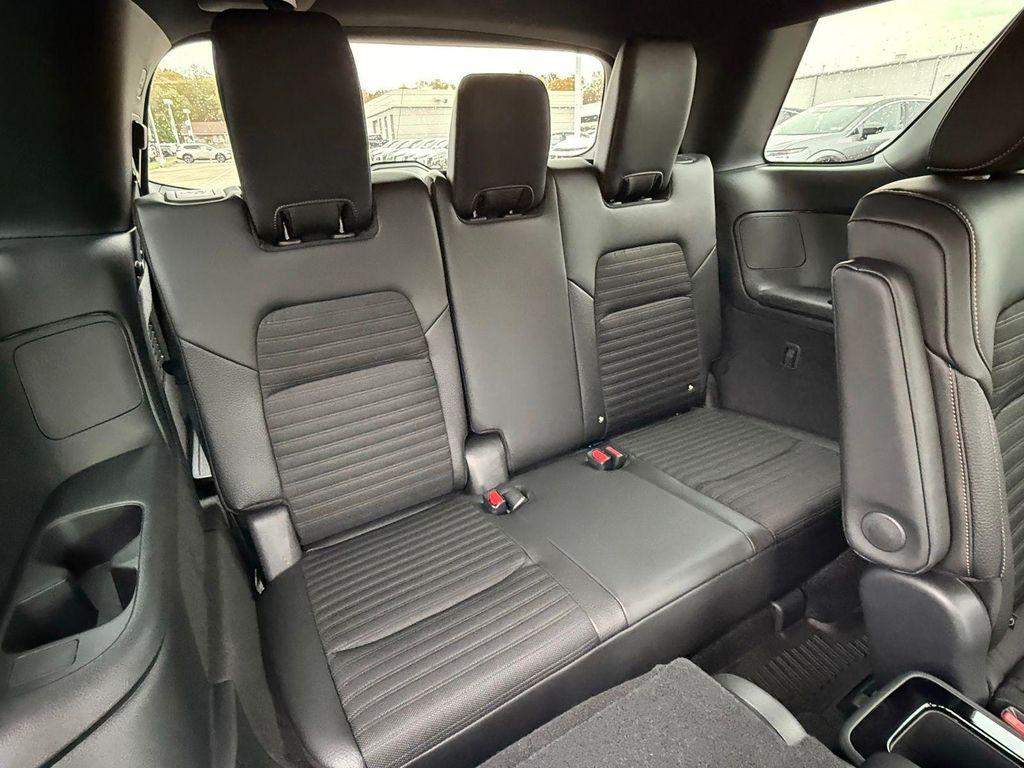 new 2025 Nissan Pathfinder car, priced at $38,250