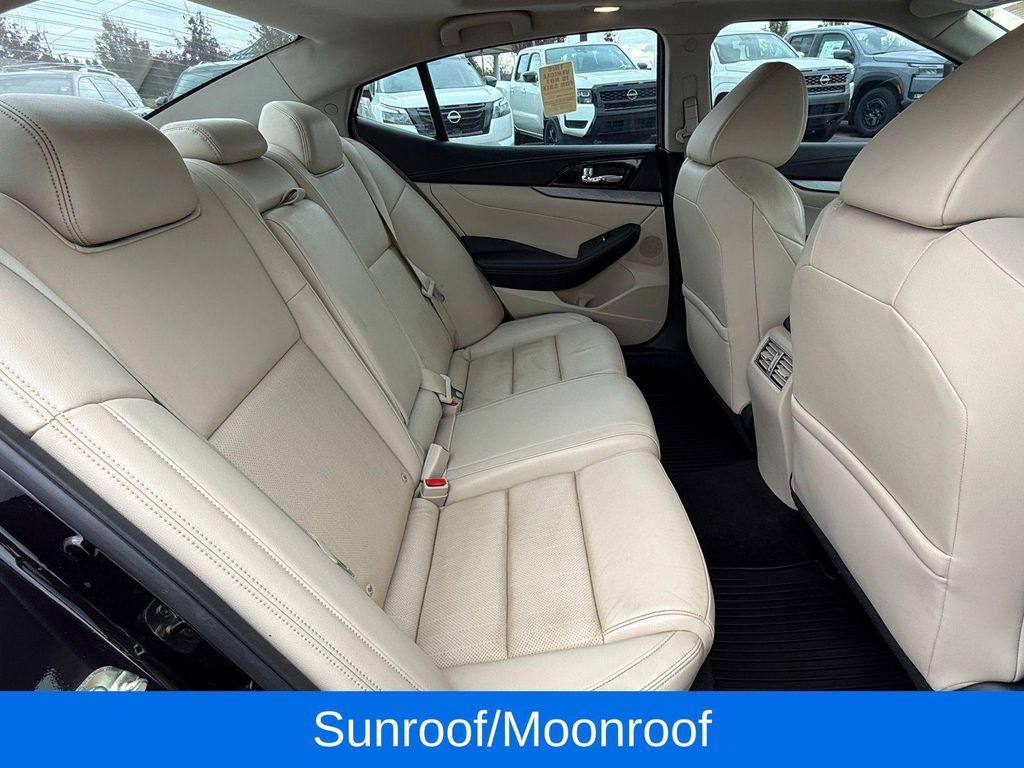 used 2016 Nissan Maxima car, priced at $10,589