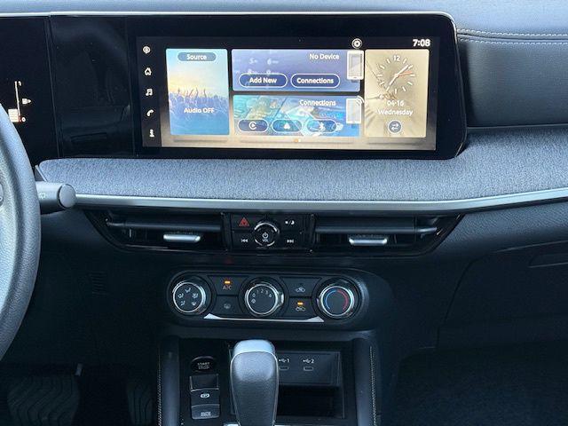 new 2025 Nissan Kicks car, priced at $25,660