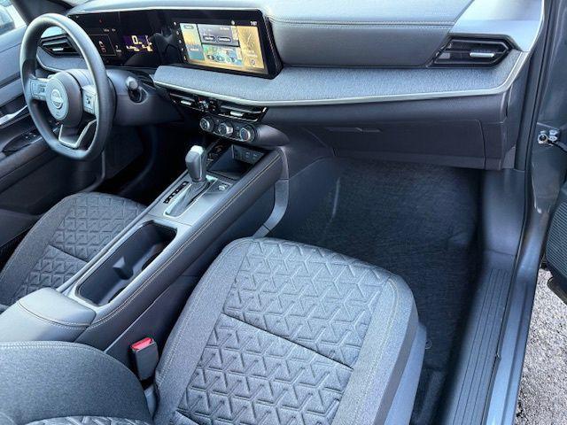 new 2025 Nissan Kicks car, priced at $25,660