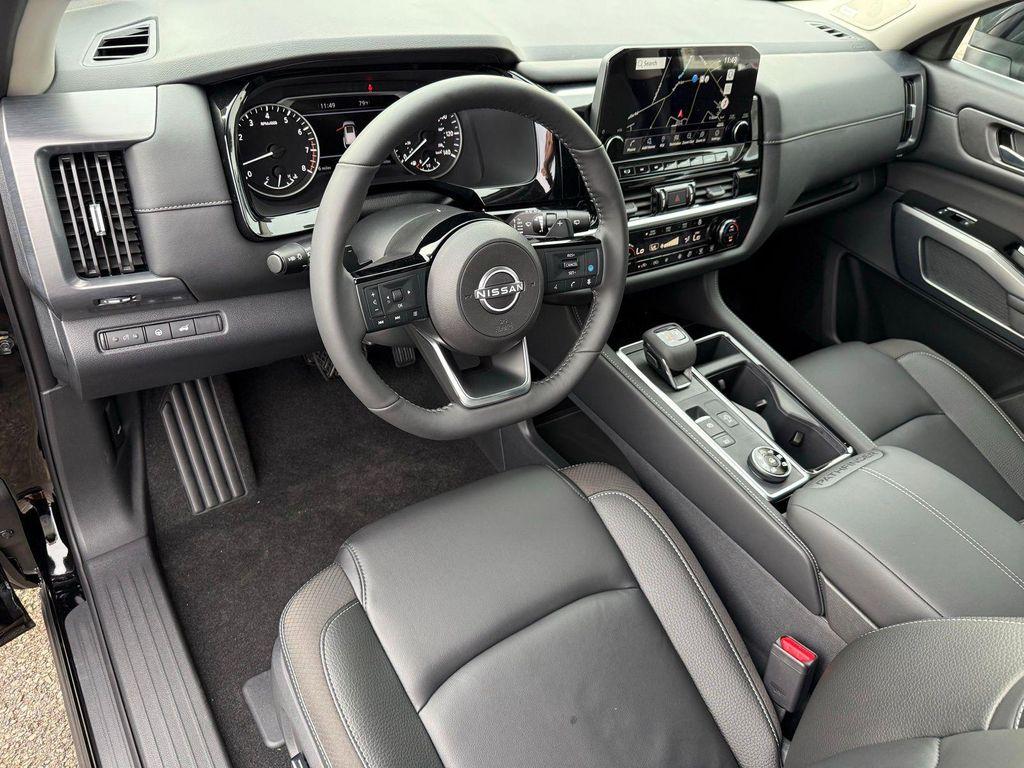new 2025 Nissan Pathfinder car, priced at $41,999