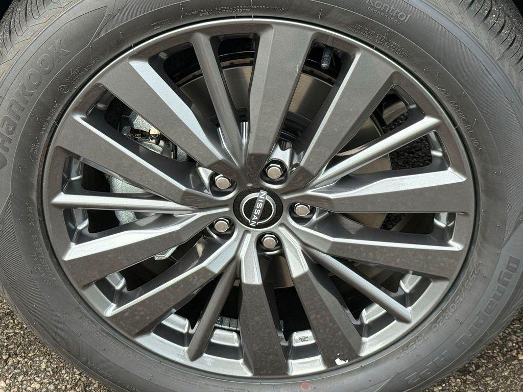 new 2025 Nissan Pathfinder car, priced at $41,999