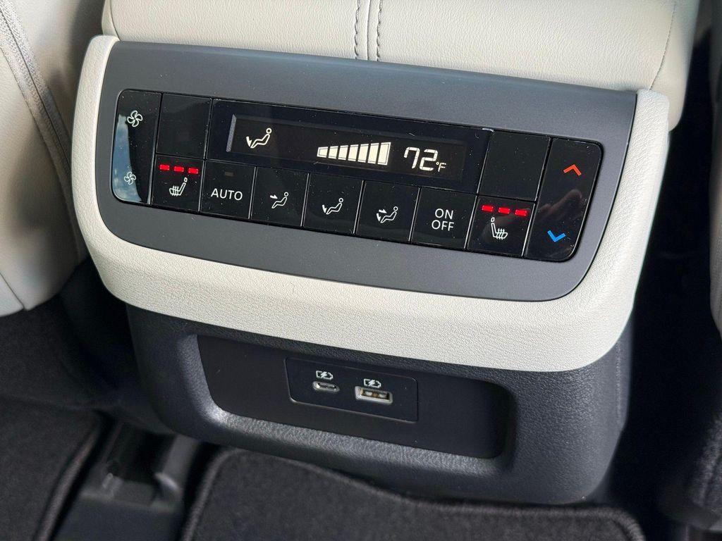 new 2025 Nissan Pathfinder car, priced at $41,000