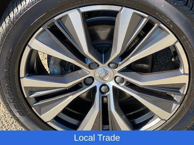 used 2022 Volvo XC60 car, priced at $23,330