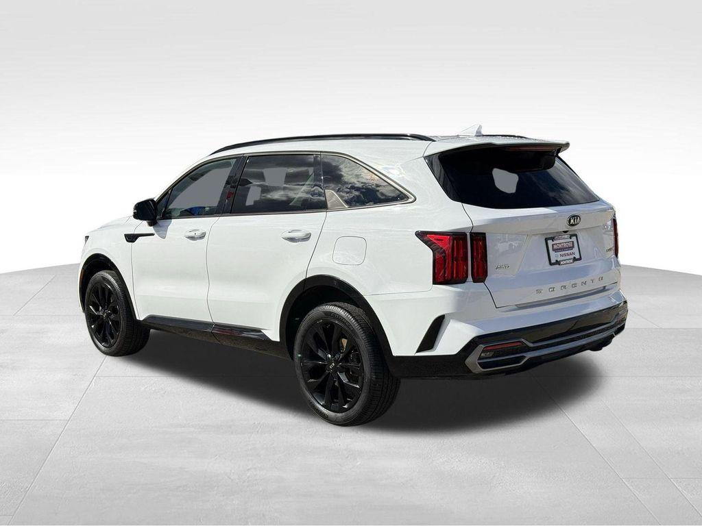 used 2021 Kia Sorento car, priced at $22,497