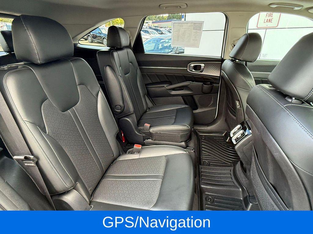used 2021 Kia Sorento car, priced at $22,497