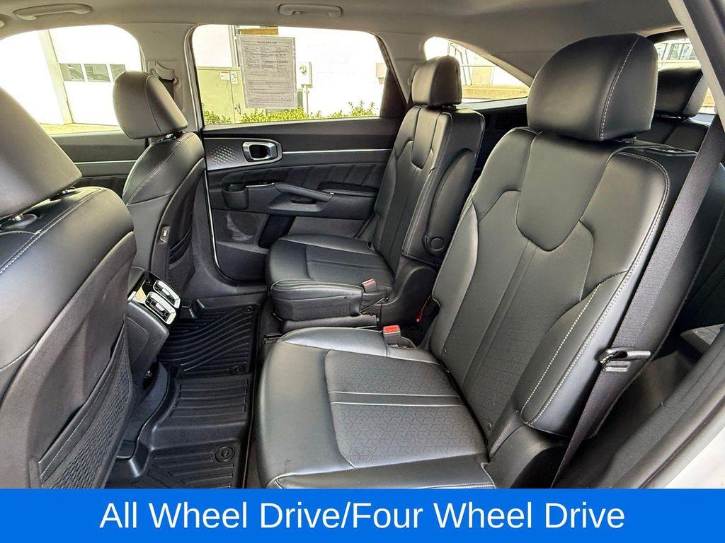 used 2021 Kia Sorento car, priced at $22,497
