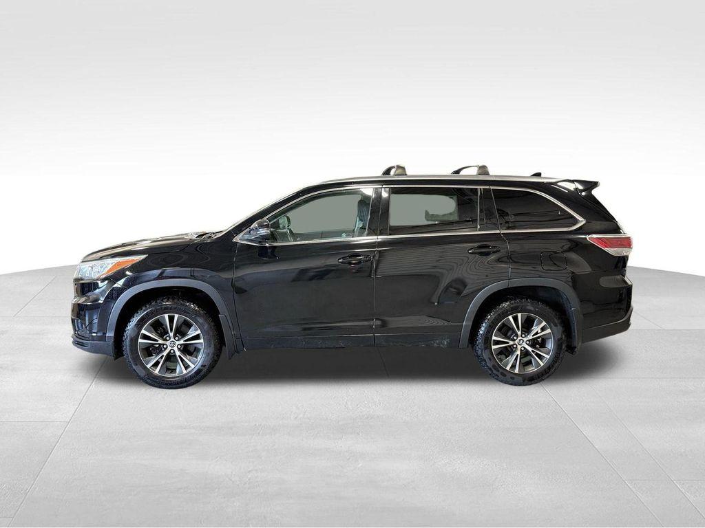 used 2016 Toyota Highlander car, priced at $18,467