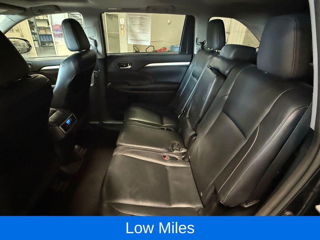 used 2016 Toyota Highlander car, priced at $18,467
