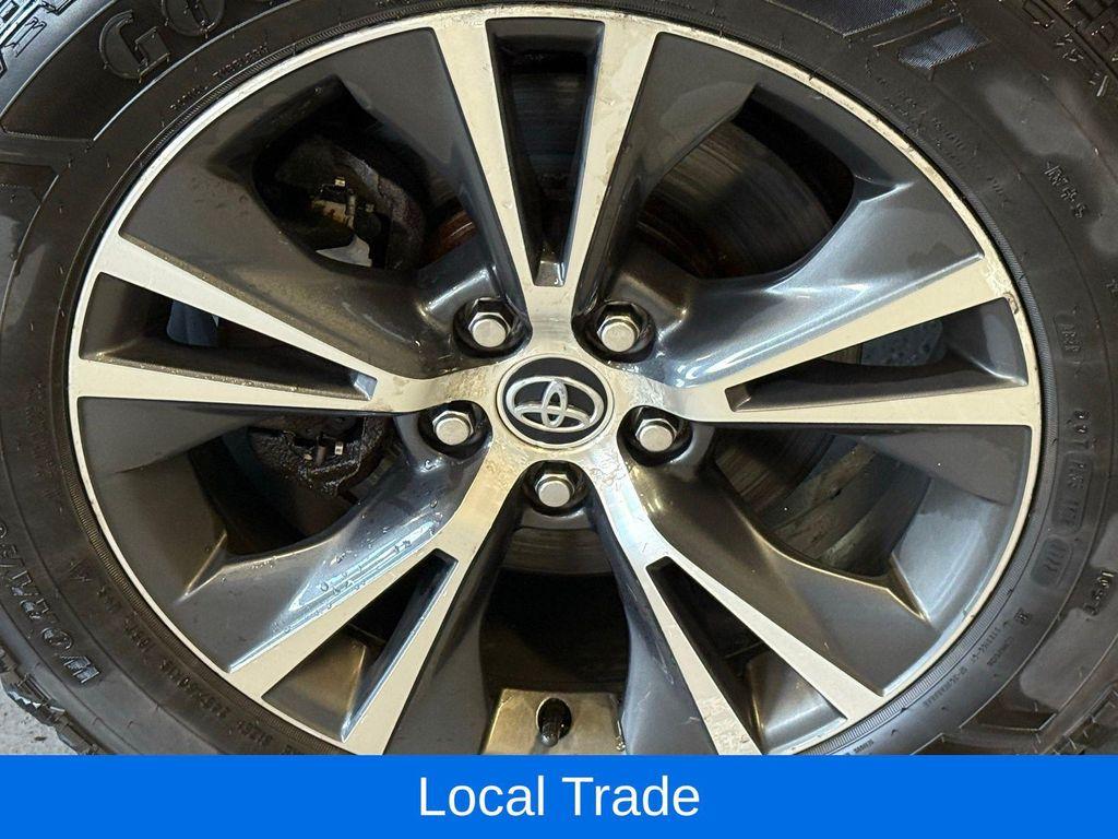 used 2016 Toyota Highlander car, priced at $18,467
