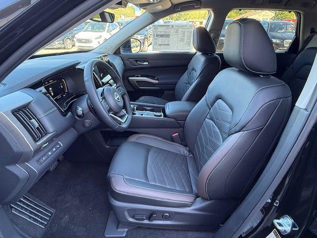 new 2025 Nissan Pathfinder car, priced at $44,900
