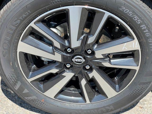 new 2025 Nissan Versa car, priced at $21,249